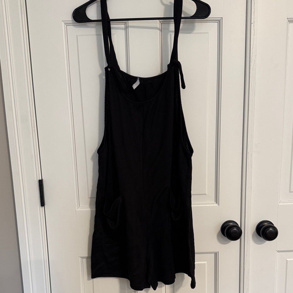 Black Ribbed Casual Jumpsuit